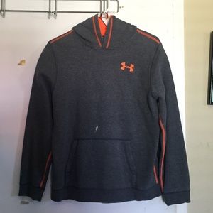 (Youth) Athletic Under Armour hoodie
